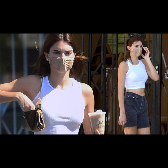 SKIMS CLAY nude kardashian face mask - Picture 15 of 16